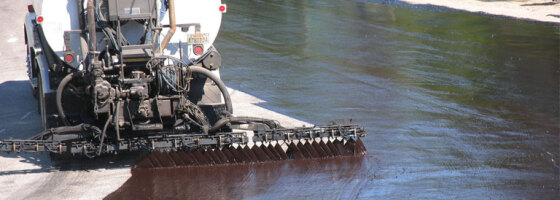 قیر امولسیونی: کاربردها، مزیت‌ها و نقش التراسونیک هموژنایزر در فرآیند تولید